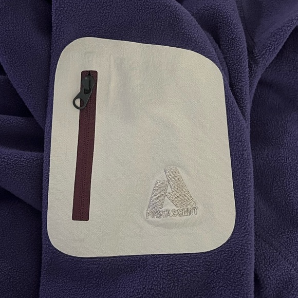 Eddie Bauer Women’s Purple Zip-Up Sweater - Picture 6 of 6